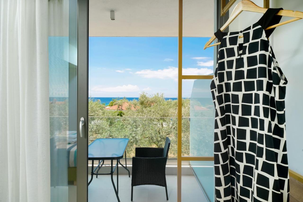 Miracle Suites By Klisma Beach Σκάλα Καλλιράχης Εξωτερικό φωτογραφία